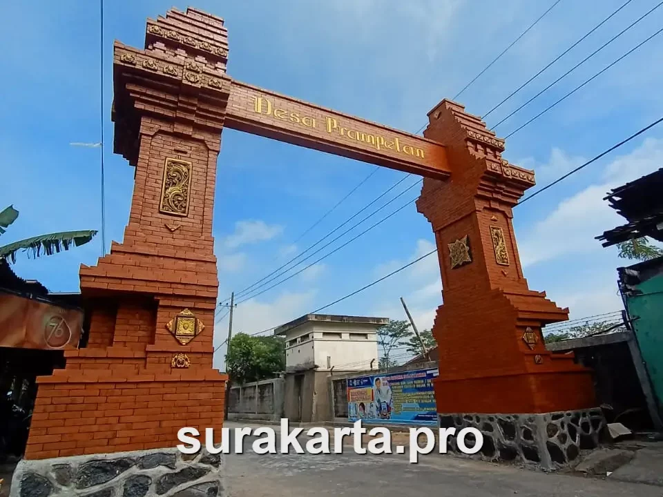 gapura majapahit