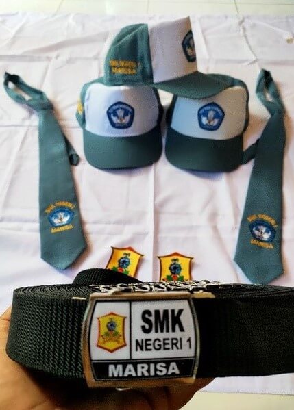 jual kustom atribut identitas sekolah sabuk dasi topi dkk