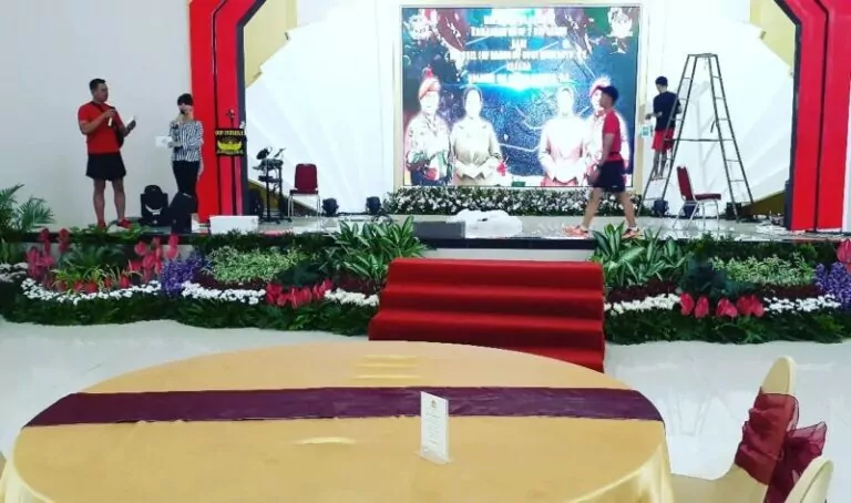 Dekorasi panggung event Solo