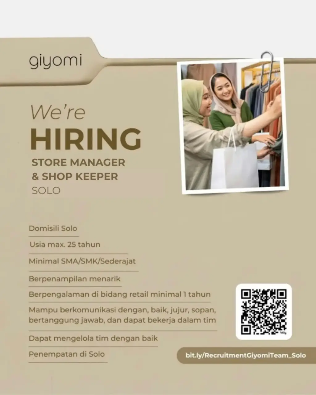 Poster Lowongan Kerja STORE MANAGER & SHOP KEEPER - Giyomi